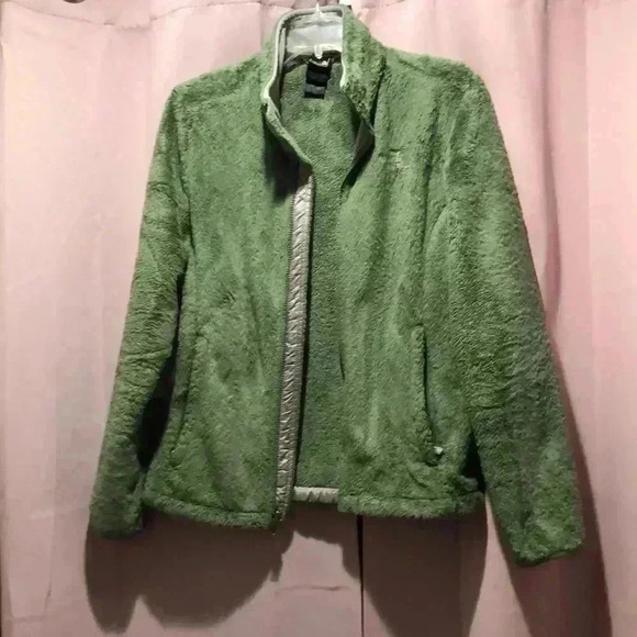The North face green jacket size medium. In good used condition. - Picture 5 of 12